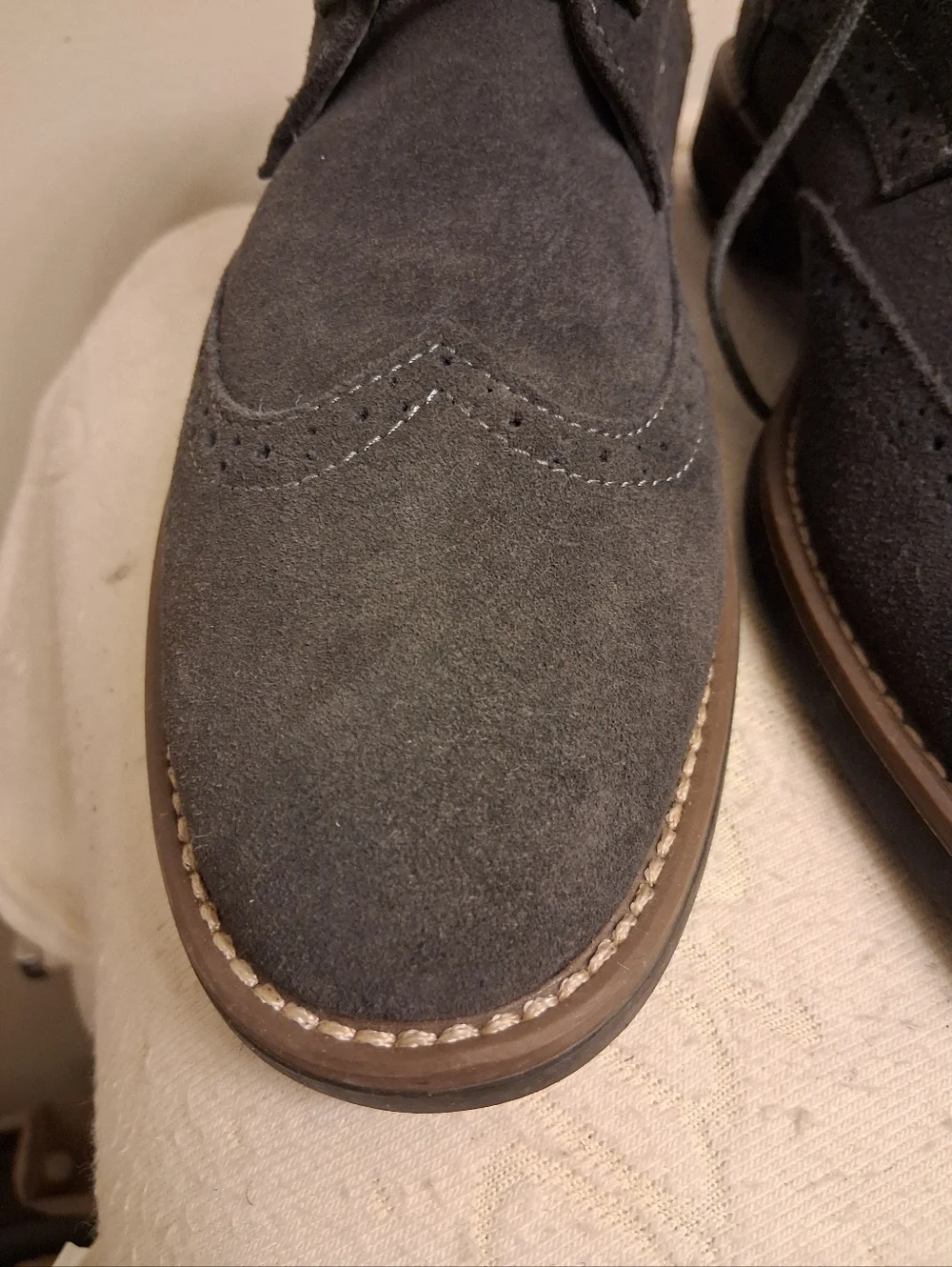 Men's Grey BRUNO MARC Suede Chukka Brogue Boots Size 8